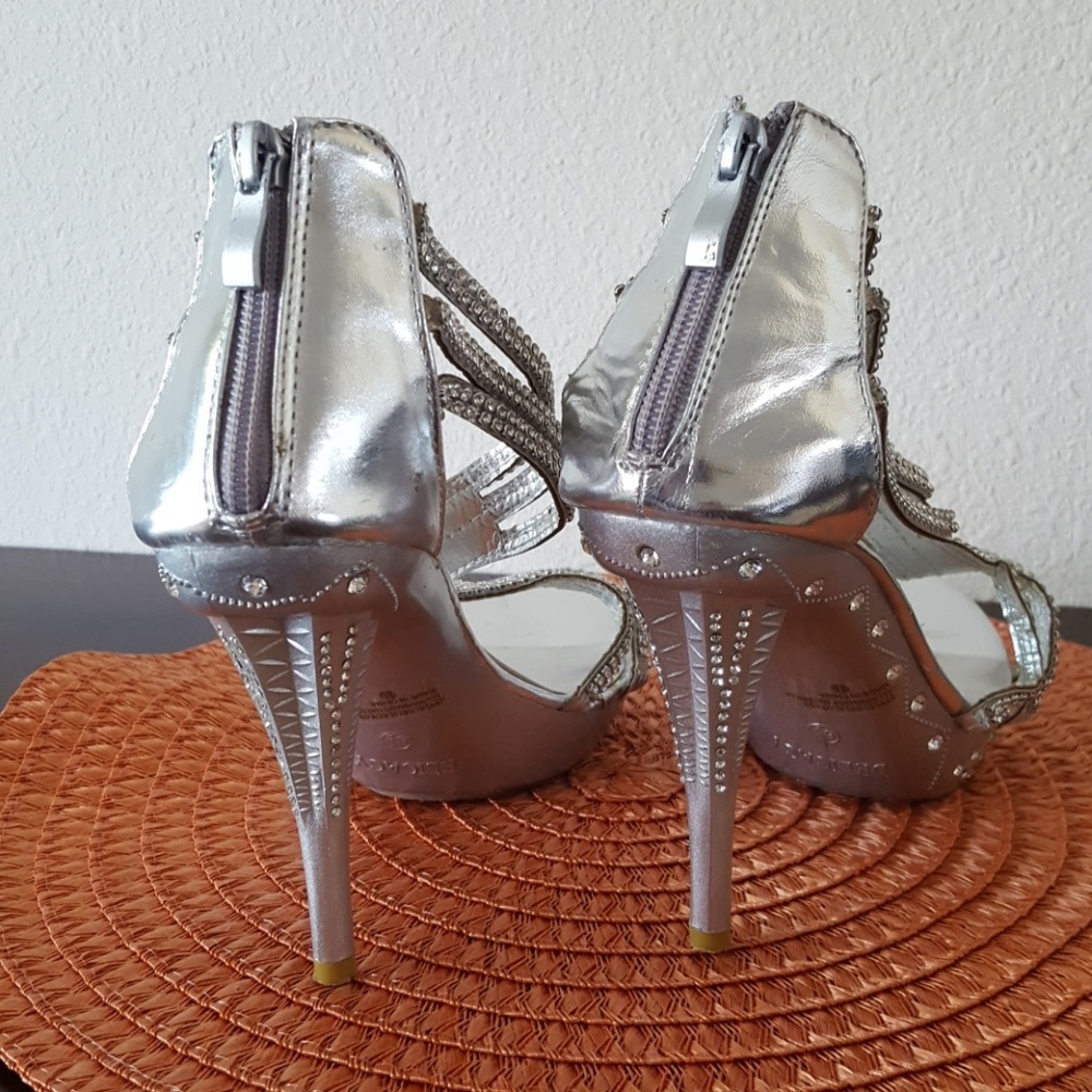 Shoes - Picture 3 of 3